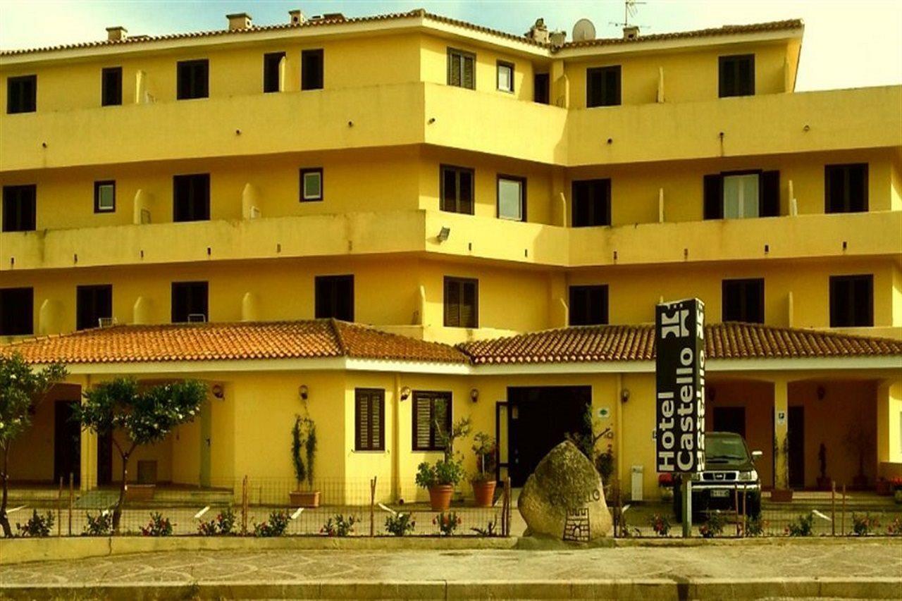 Hotel Castello Голфо Аранчи Екстериор снимка
